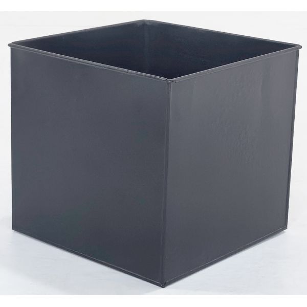 Latest Popular Garden Planter Metal Frame Weather Resistance PE Rattan Flowerpot Plant Pot