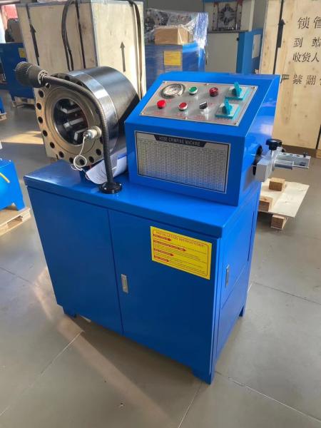 Máquina elétrica de enxaguar mangueiras de borracha 860*640*1300 mm Pressão do sistema 31,5mpa