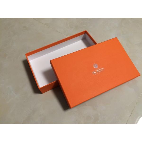 Luxury customized sizes cardboard paper gift packaging box with foil stamped logo