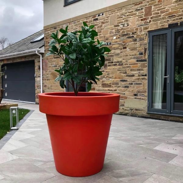 Potes de flores de fibra de vidro modernos exclusivos com acabamento brilhante para decoração exterior interna