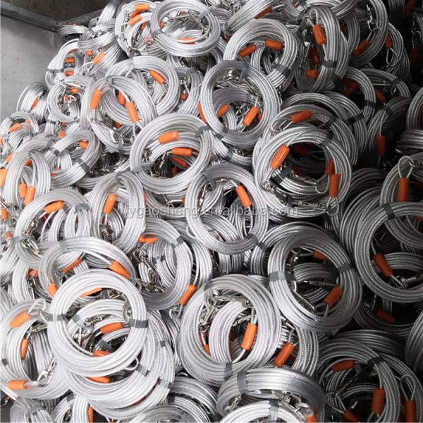 Laisse de câble d'attache avec ressort métallique durable, corde de traction en fil d'acier à double extrémité et revêtement de colle pour chiens en extérieur