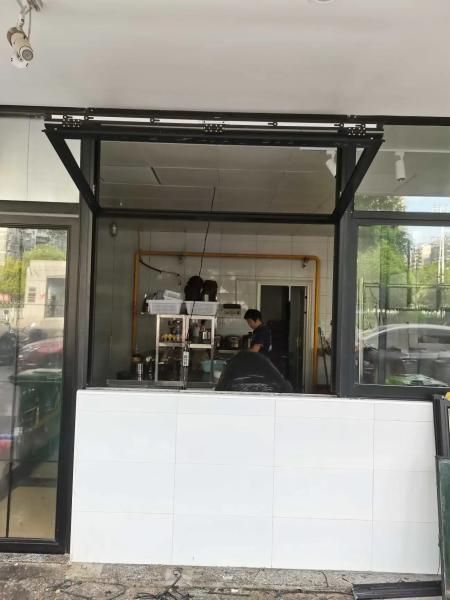 Durable Core Folding Window Construction Utilizing Composite Materials for Low Lifetime Maintenance