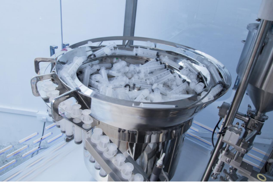 Prefilled Syringe Filling And Plugging Machine