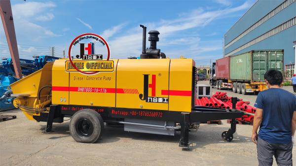 HBT50 50m3/H Hydraulic Diesel Concrete Pump , Cement Concrete Pump Long Service Life