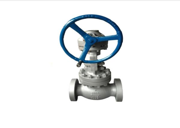 Red Wet Type Fire Hydrant 4 Water Globe Valve 2 Way Pedestal With Control Outlet