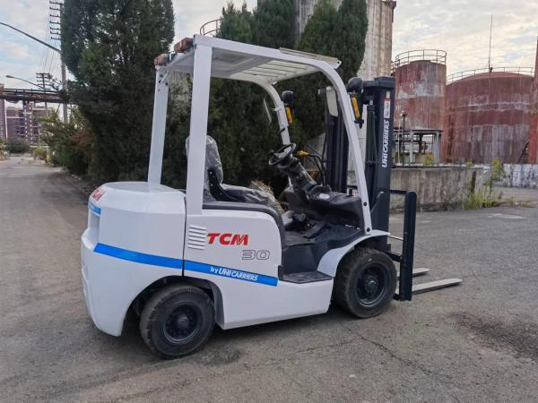 2012 TCM FD30 Diesel Fork Lift with Routine Fork Length Affordable and Versatile