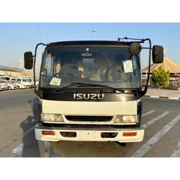 FSR FRR Bumper Step Set Left 1712600811 Middle 1712600821 Right 1712600801 Plastics Isuzu Body Parts