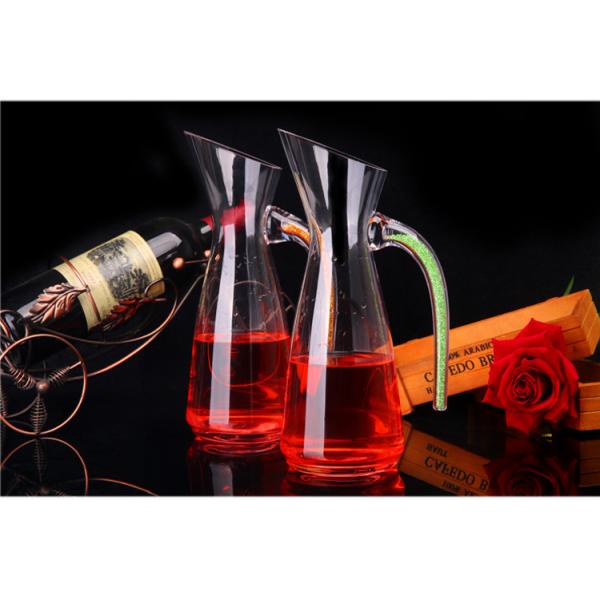 Белизна персонализировала графинчик вискиа, графинчик ликера винтажным выглядеть стеклянный