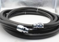 Combustível preto do reabastecimento que dispensa a mangueira de NBR instalada com acoplamentos do giro e do Não-giro do NPT