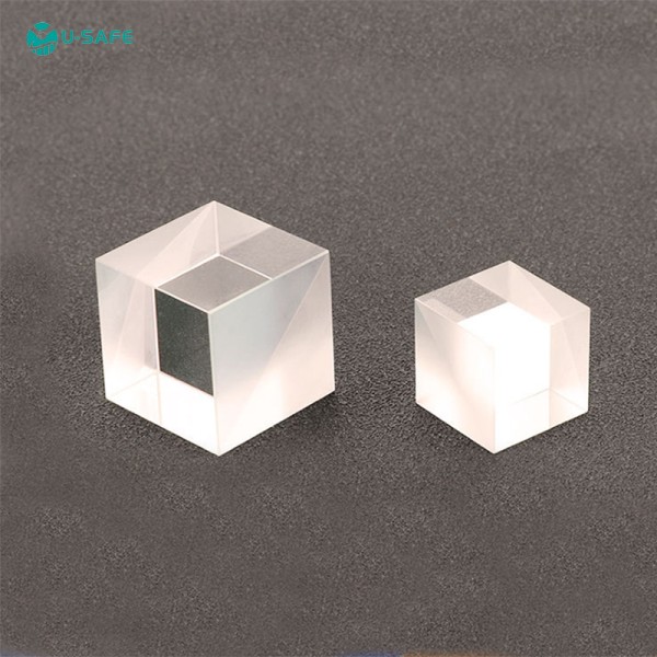 OEM Optical Elements K9 BK7 Material Polarizing Beam Splitter with IAD Multilayer Dielectric Coating
