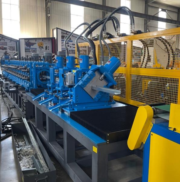 Machine de formage de profilés de montants et rails de cloison sèche, 70 m/min, entièrement automatique