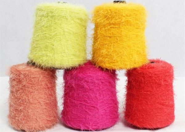 Fio para confecção de malhas extravagante 7S da pena de nylon macia colorido para a roupa, amostra grátis