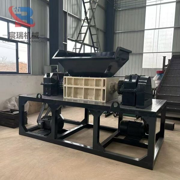 Double Shaft Plastic Shredder for HDPE Pipe/PET Bottle/PP Film/Plastic Drum Crushing