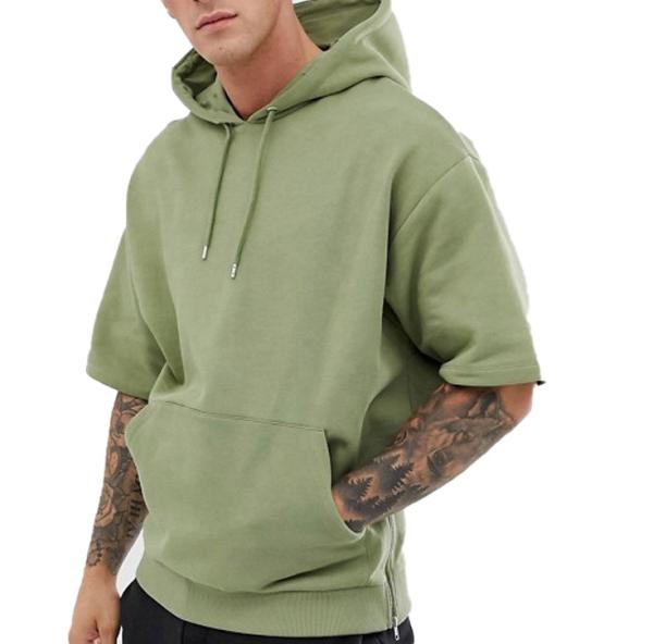O lado desproporcionado da camiseta da luva curto dos homens fecha a capa do cordão do bolso do malote