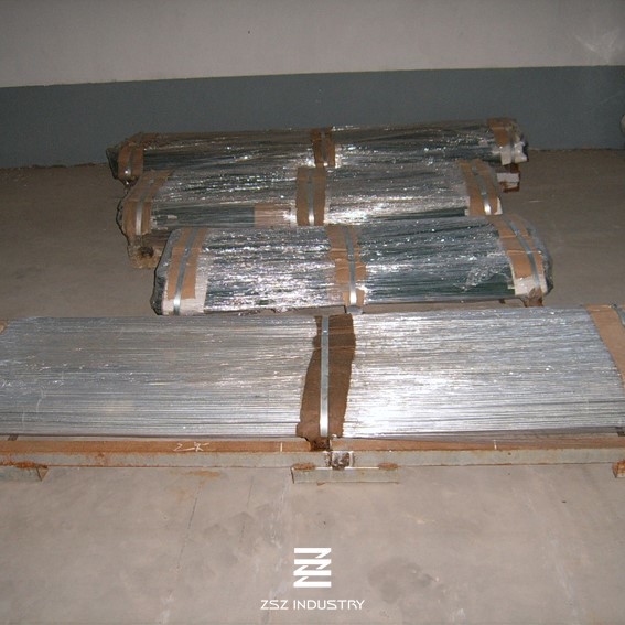 Chain Link Galvanized Fence Fittings Metal Tension Rods Iron Wire Material