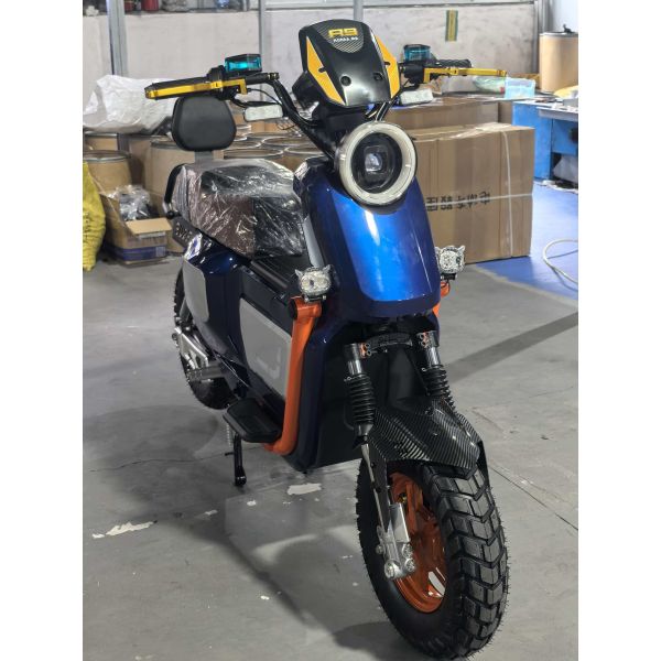 R9 KOREA.MR Fat Tire Electric Scooter with Hydraulic Disc Brakes Full Suspension Comfort and LED Headlight for Urban Commuting