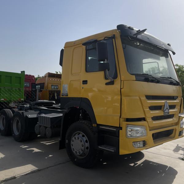Single Row Seat Used Howo Diesel Sinotruk Tractor Truck Heavy Truck Tractor Unit 6x4