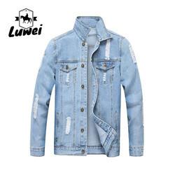 Designer de moda Casual Poliéster Algodão Utilidade Lapel Botão Slim Fit Mens Outdoor Streetwear Hole Denim Jacket
