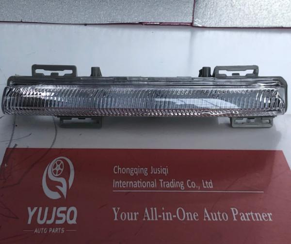 Left Car Day Light Lamp 2049068900 Suitable For Benz W204
