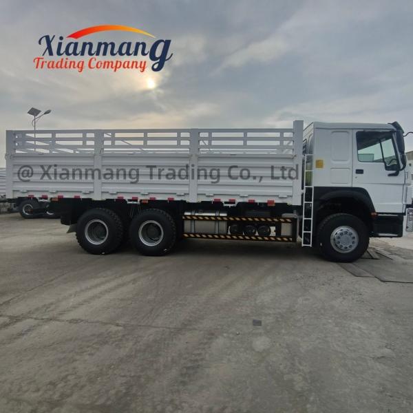 Sinotruk HOWO 6X4 371HP 20-30t Fence Cargo Truck 3 Axles Used Draw Bar Trailer