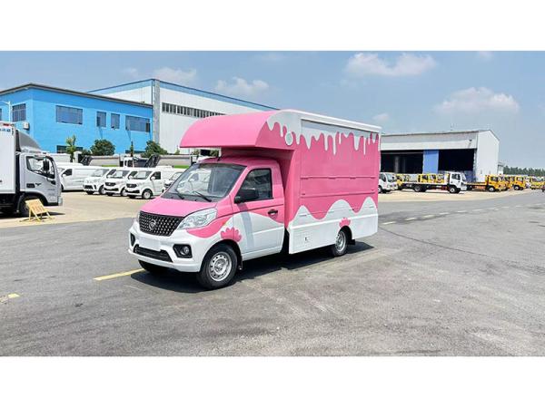Foton 115 Horsepower 1.5L Displacement 5 Speed Gearbox Ice Cream Vending Truck Cake Dessert Vending Machine Advertising Truck