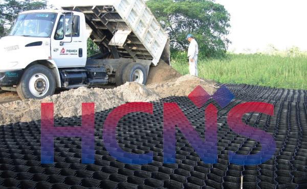 Smooth Geo Cellular Confinement Erosion Control HDPE Irregular Topography