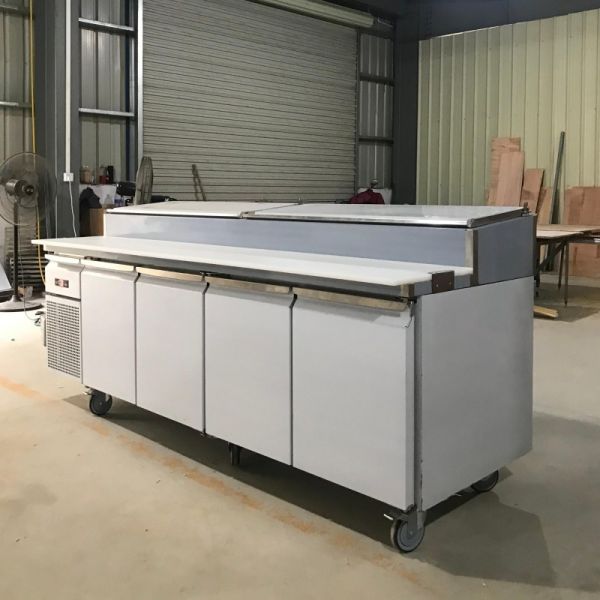 Stainless Steel Pizza Preparation Counter Refrigerator 4 Door Customized Commercial