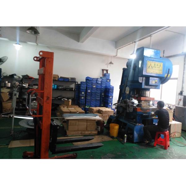 Needle Clamp Metal Stamping Parts High Precise For Medical Remaining Device