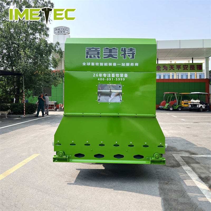 Intelligent Unmanned Robotic Feeding Systems Vehicle Livestock Farm Machinery