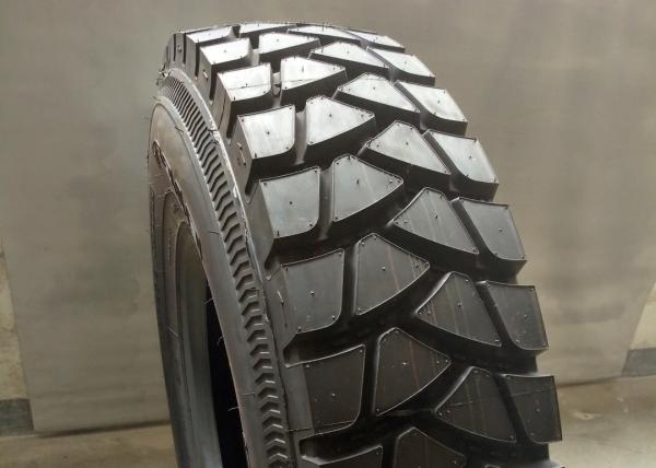 12R22.5 152/149K Off Road Truck Tires All Steel Radial Tire Structure Black Surface