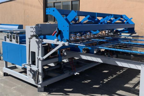 Industrial 2500mm Wire Mesh Welding Machine For Panel Roll