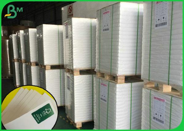 papel revestido do brilho de 140g 150g 157g/Livro Branco lustroso com material da polpa de madeira do Virgin
