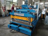 0.4-0.7mm PPGI ont galvanisé la tuile de toit en acier en métal faisant la machine avec la station 5.5KW hydraulique