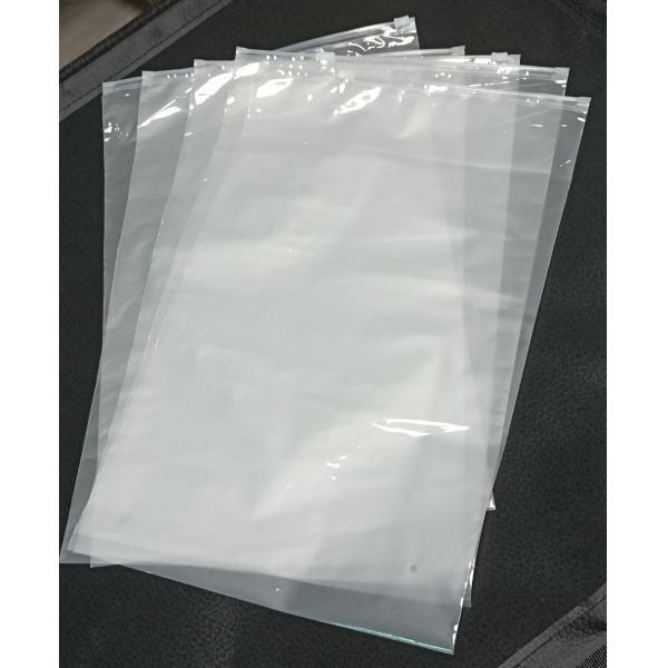 Dual Material Clear PE and Frosted CPE Construction Secure Seal CPE Zipper Bag for Storage