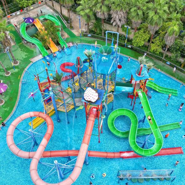 Outdoor Water Attraction Park Water Games Equipment Kids Play Accessories Fiberglass Slides