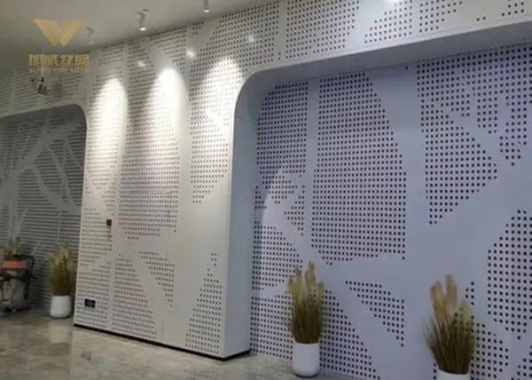 Folha de alumínio perfurada com buracos redondos, tanto exterior como interior