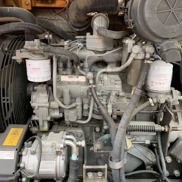 Excavateur Sany SY60 en bon état avec conception originale et poids de fonctionnement de 6000 kg