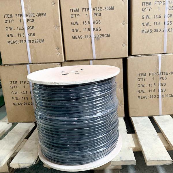 Оболочка черного ПЭ кабеля большей части КАТ5Э ПЭ-УВ УТП УЛЬТРАФИОЛЕТОВАЯ устойчивая водоустойчивая