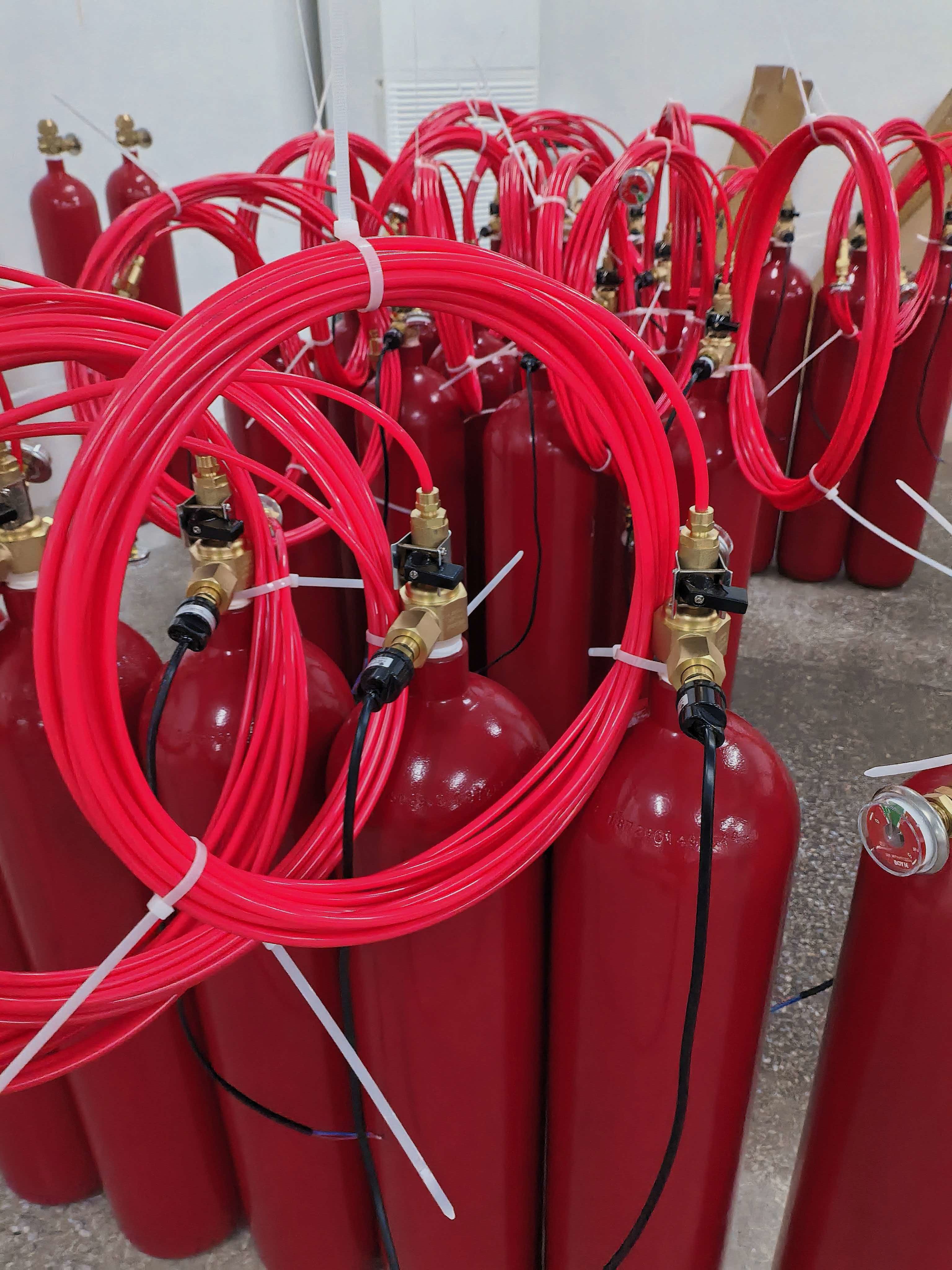 Non-Electric CO2 Fire Suppression System with Heat Sensing Tube for Server Room Protection
