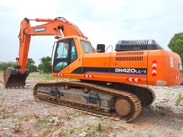                  Acceptable Price Used Doosan Mining Excavator Dh420, Used Origin Korea Doosan Dh300 Dh420 Dh450 Dh500 Heavy Construction Track Digger on Promotion             