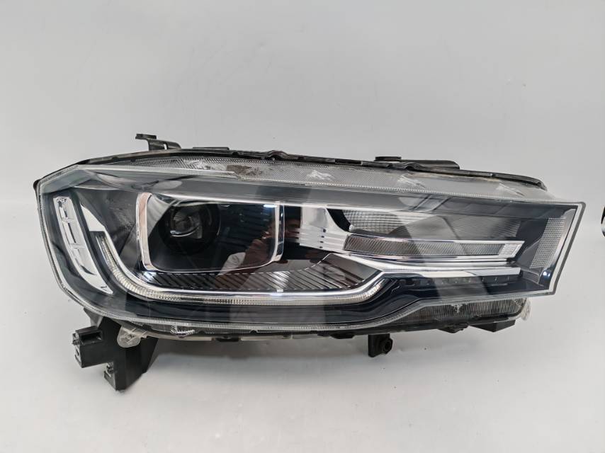 OEM 4121200XKR02A Right Headlight Assembly for HAVAL H2s 2017-2019