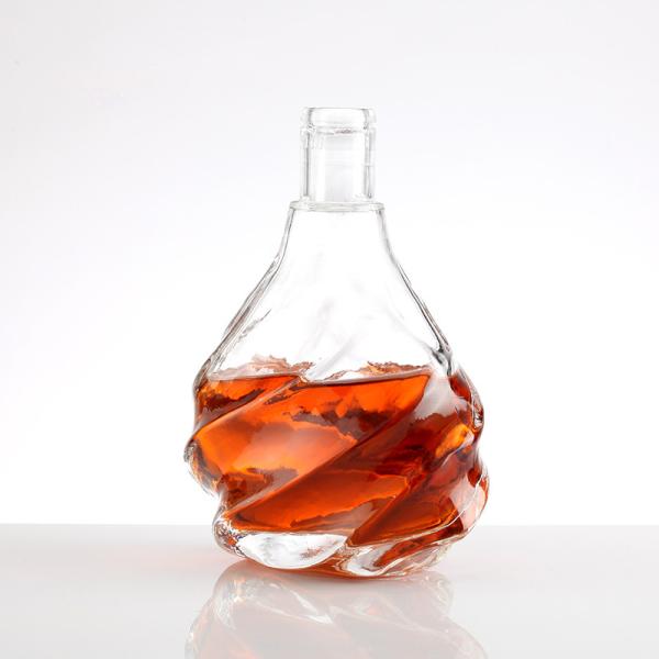 Transparent Custom Whiskey Bottle for Liquor and Alcoholic Beverages Manufacture