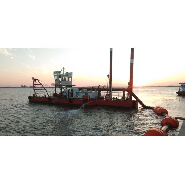 Small Csd200 Head Cutter Suction Dredger Ships 40000 KG Capacity 8 Inch
