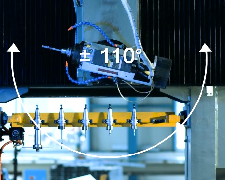 Cnc PVC профиля автомата для резки CNC 4 осей машина алюминиевого сверля и выстукивая