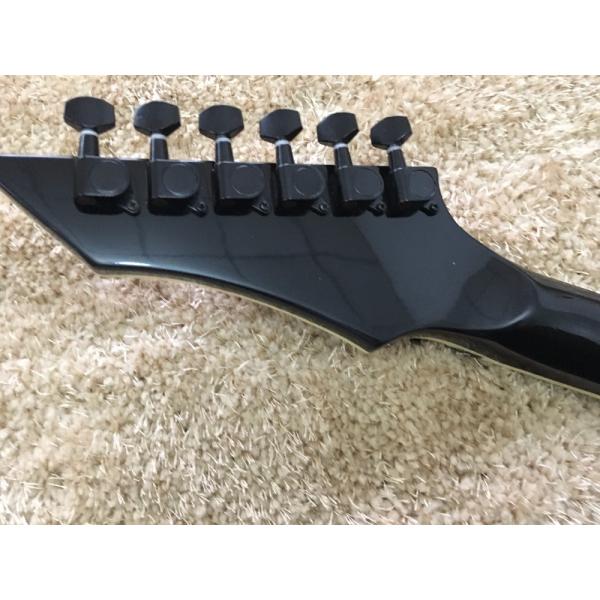 B.C.RICH custom guitar Black Floyd rose Quilted maple body with EMG active pickups Ebony fretsboard colorized MOP inlay
