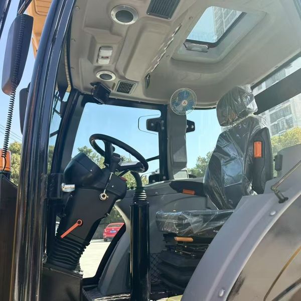 Cat420F backhoe loader, suitable for construction, municipal engineering,agriculture