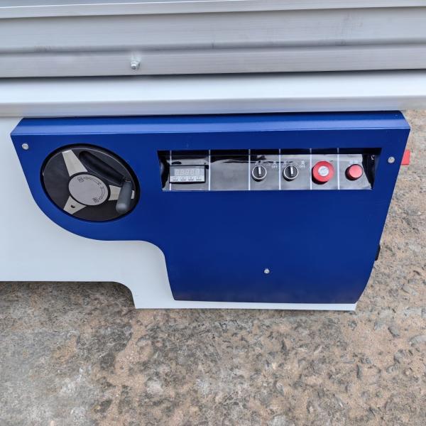5.5 KW Main Motor Power Sliding Table Saw Machine for Max. Length of Workpiece 3200mm