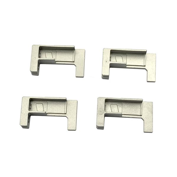 Traitement thermique par trempage MIM Pièces métalliques moulées par injection pour la métallurgie des poudres