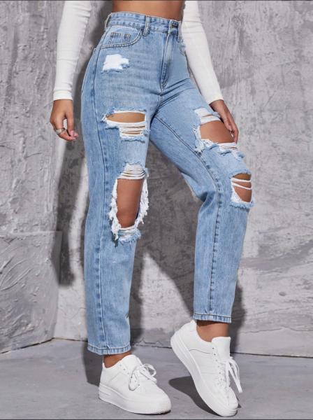 Medium blue ripped denim pants