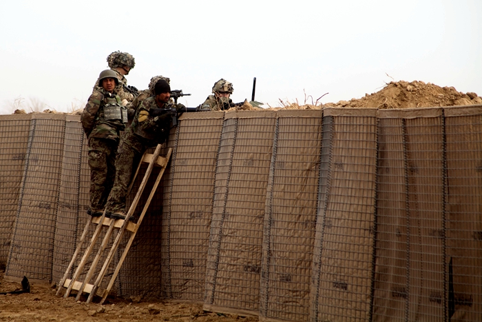 MIL 3 1,0mx1,0mx10m Цинк-алюминиевый сплав Hesco Bastion Barrier